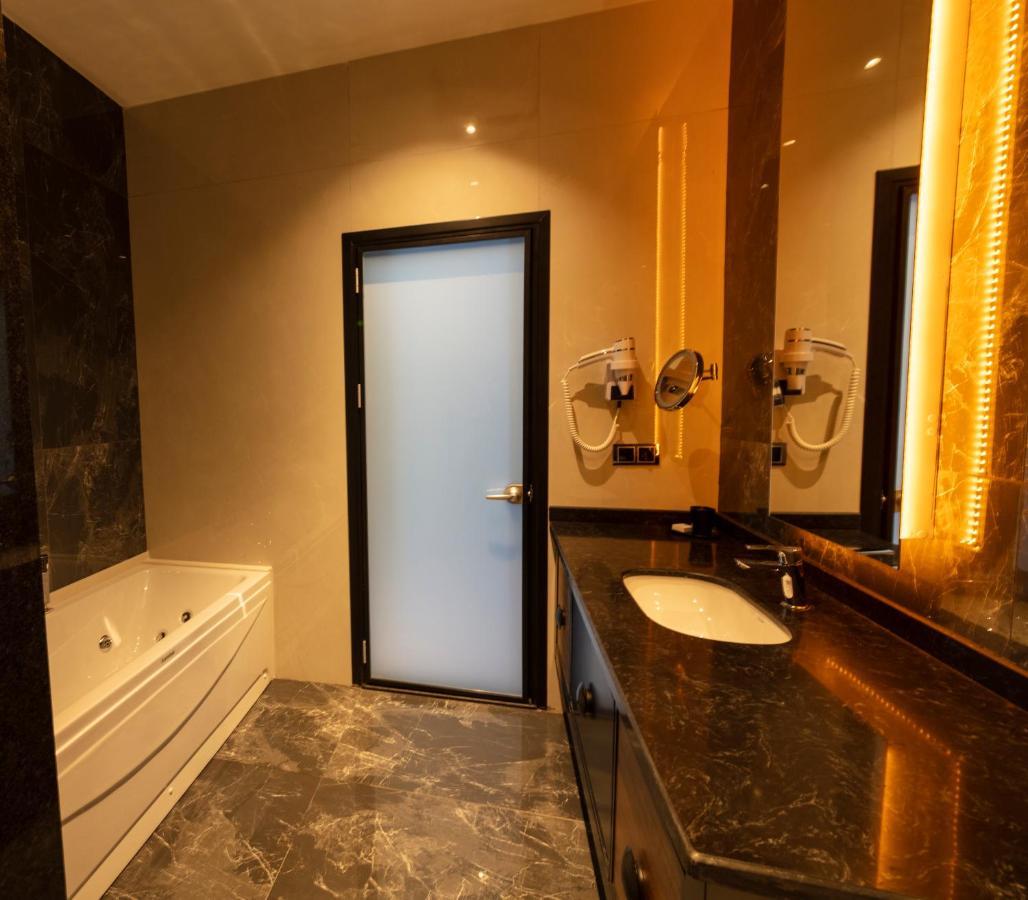 Venn Boutique Hotel Samsun Esterno foto